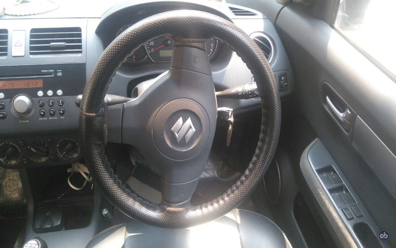 Used Maruti Suzuki Swift Dzire Vxi In North West Delhi