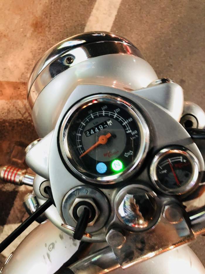 royal enfield electra tyre size