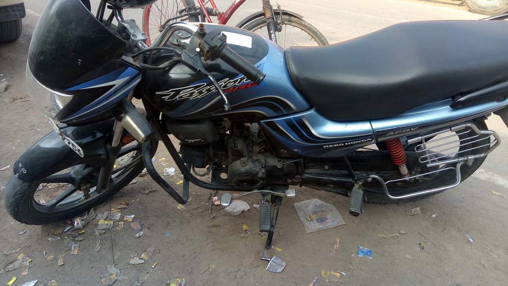 Get Used Hero Honda Passion Pro Tr Bike In Lucknow 2011 Model India For Free Wallpaper Used Hero Honda Passion Pro Tr Bike In Lucknow 2011 Model India Desktop Wallpaper
