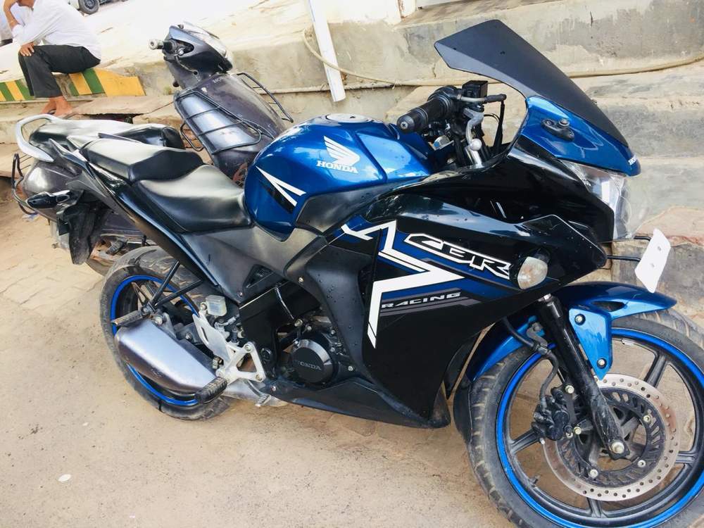 Used Honda Cbr 150r Bike In Agra 2016 Model India At Best Price
