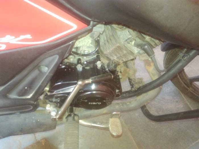 splendor pro fuel tank