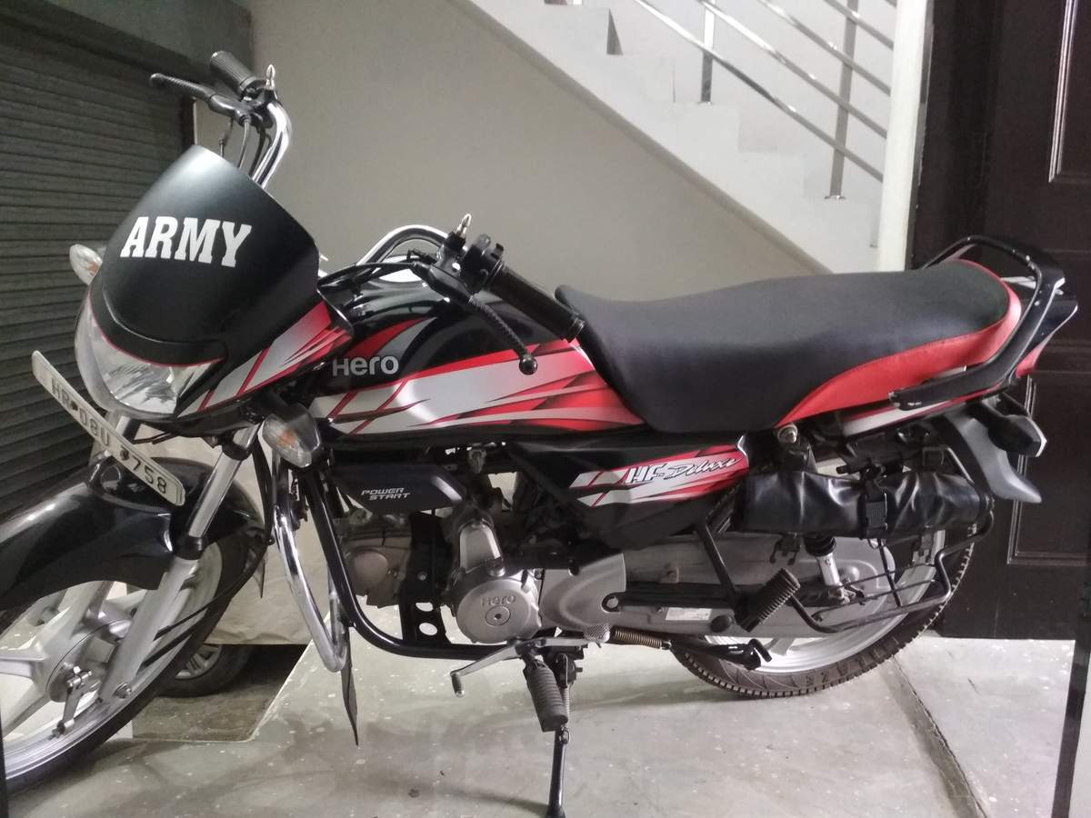 hf deluxe ka kitna dam