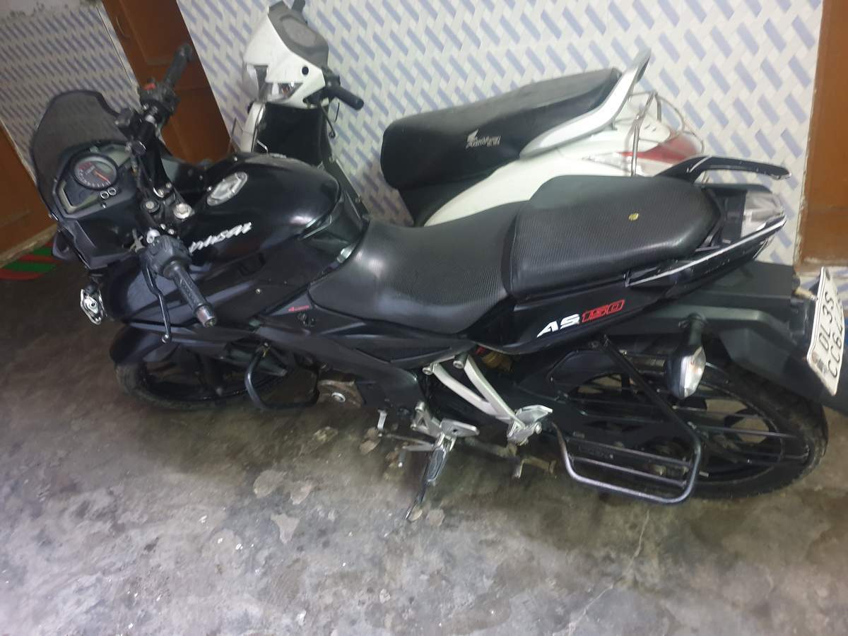 Used 2015 Bajaj Pulsar 150