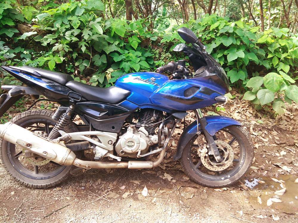 Used Bajaj Pulsar 220 Bike In Thrissur 2004 Model India At Best