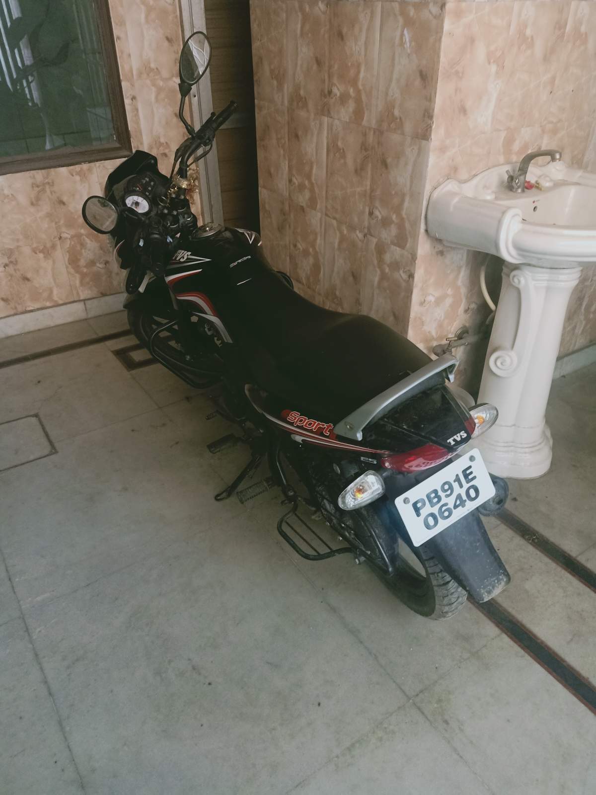 tvs sport electric start bike