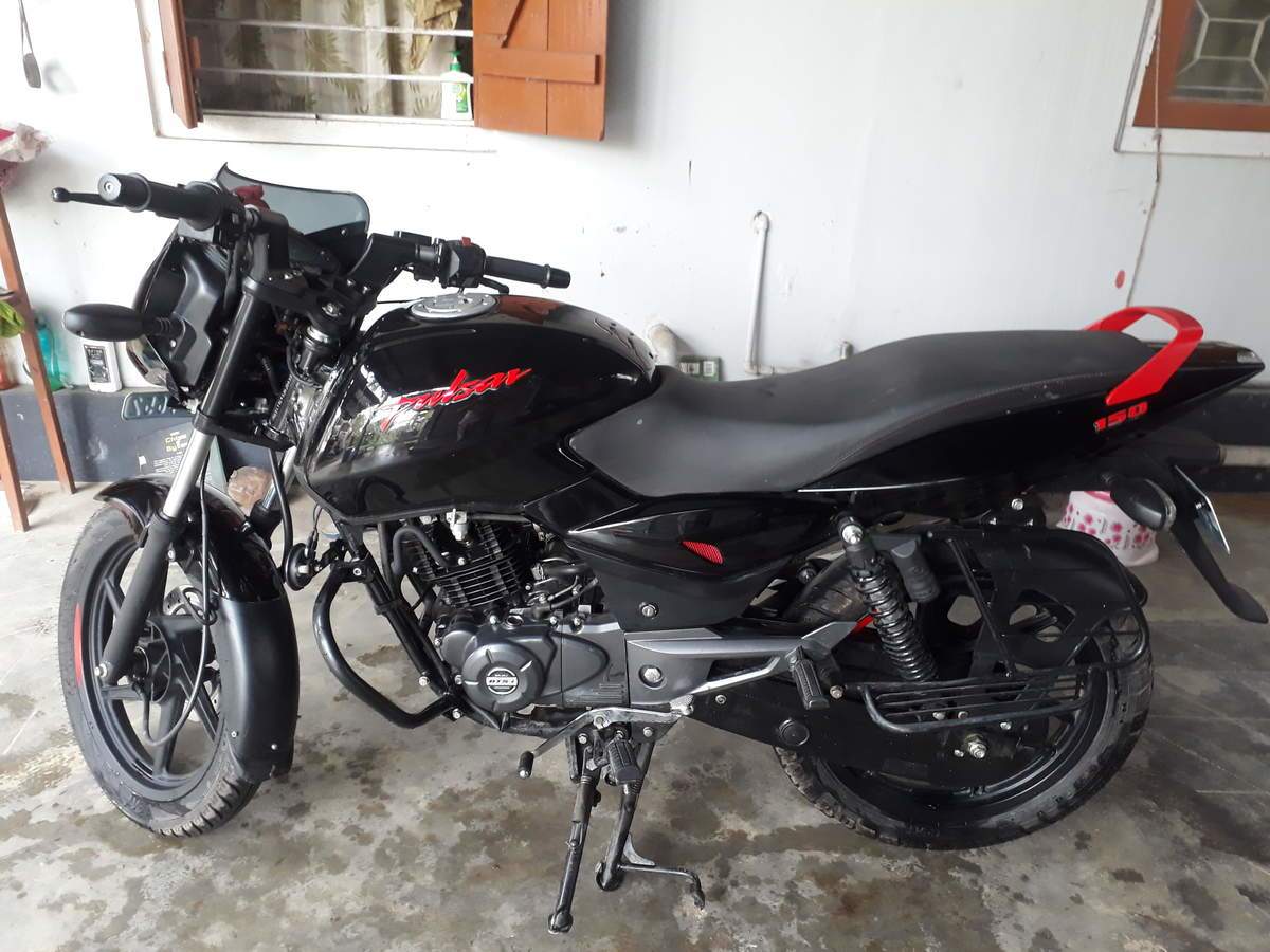 Used Bajaj Pulsar 150 Bike In Titabor 2020 Model India At Best