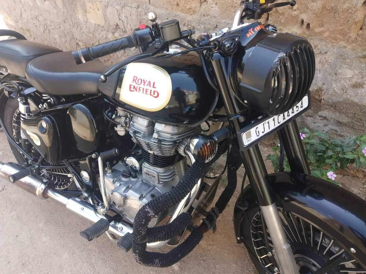 Used Royal Enfield Classic 350 Bike in Durg 2018 model, India at Best