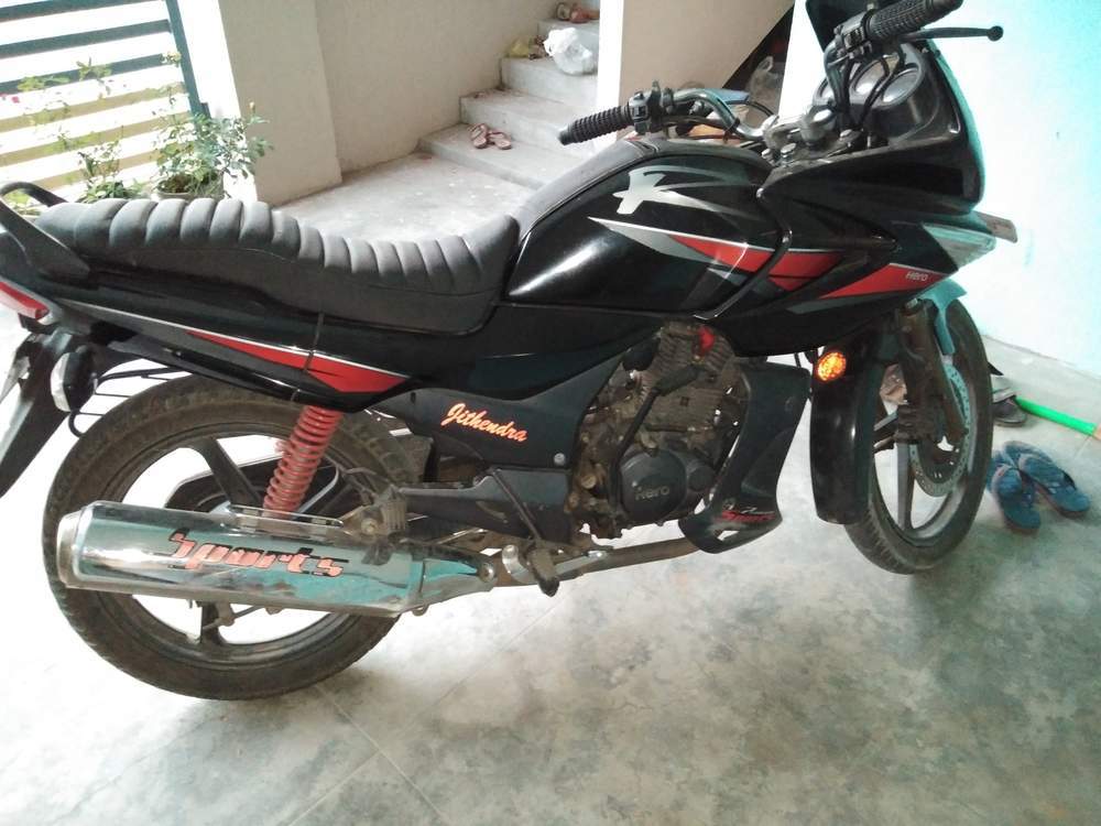 karizma r back light price