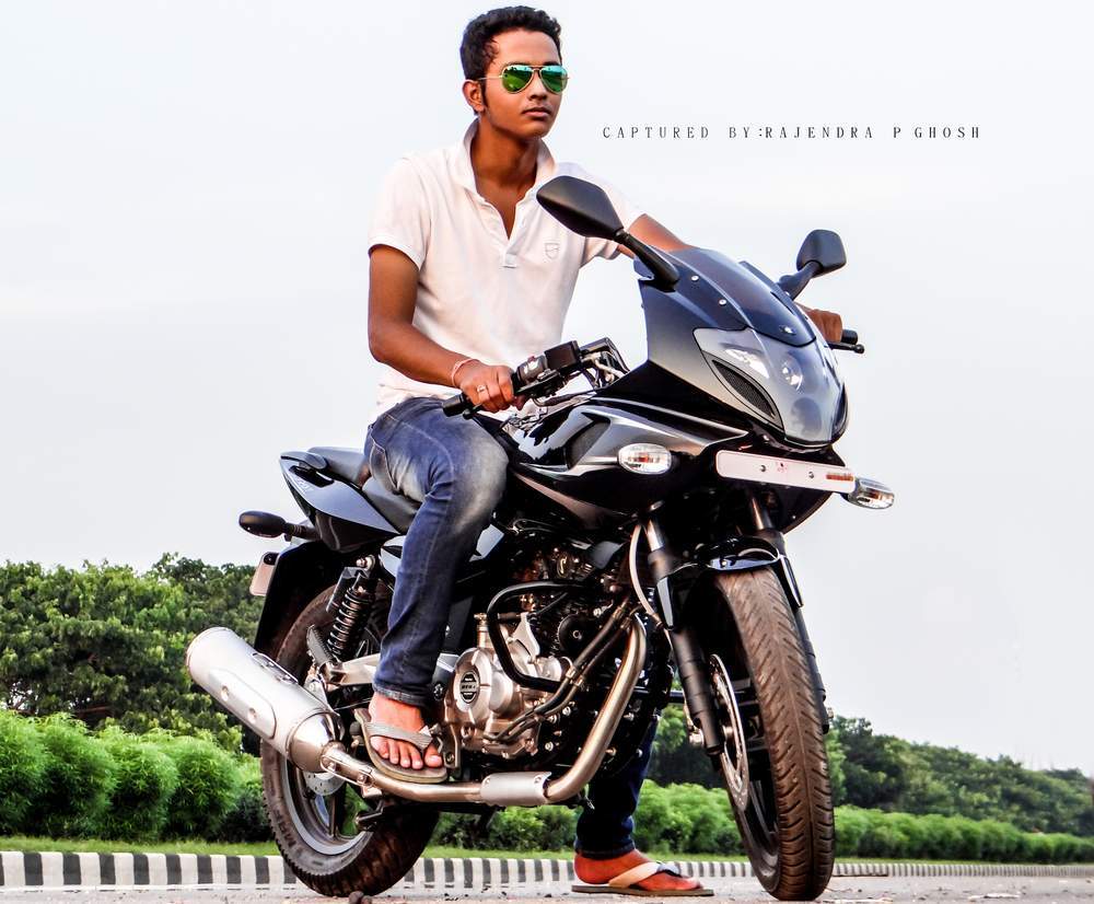 Used Bajaj Pulsar 220 Bike In Bangalore 2014 Model India At Best
