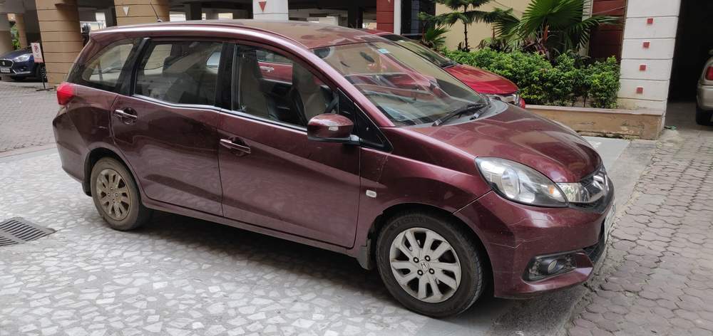 Used Honda Mobilio V Diesel in Kolkata 2021 model India Used Honda Mobilio V Diesel in Kolkata 2021 model India