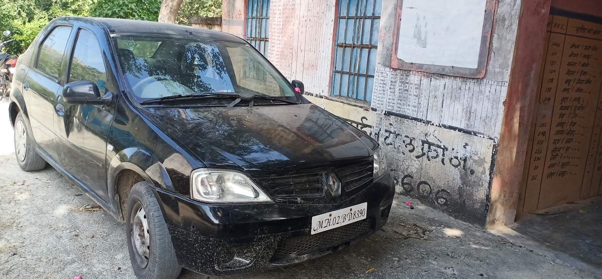 Buy Verified Second Hand Mahindra Renault Logan Cars